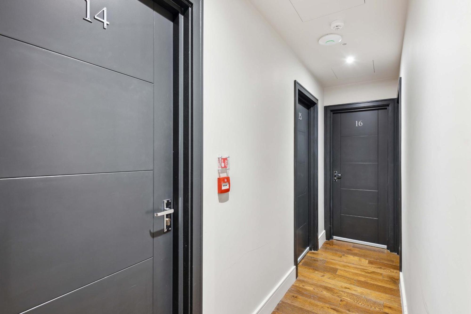 London Collection - Golden Square Soho Apartment Exterior photo